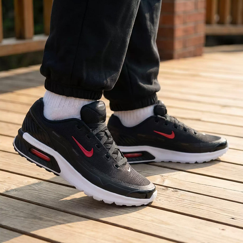 أحذية الجري الرجالية ذات الوسا - مراجعة Men Shoes On Sale Nike وسعره